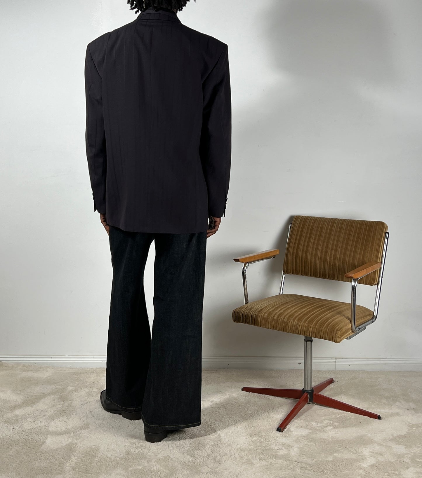 Lila Nadelstreifen Anzug