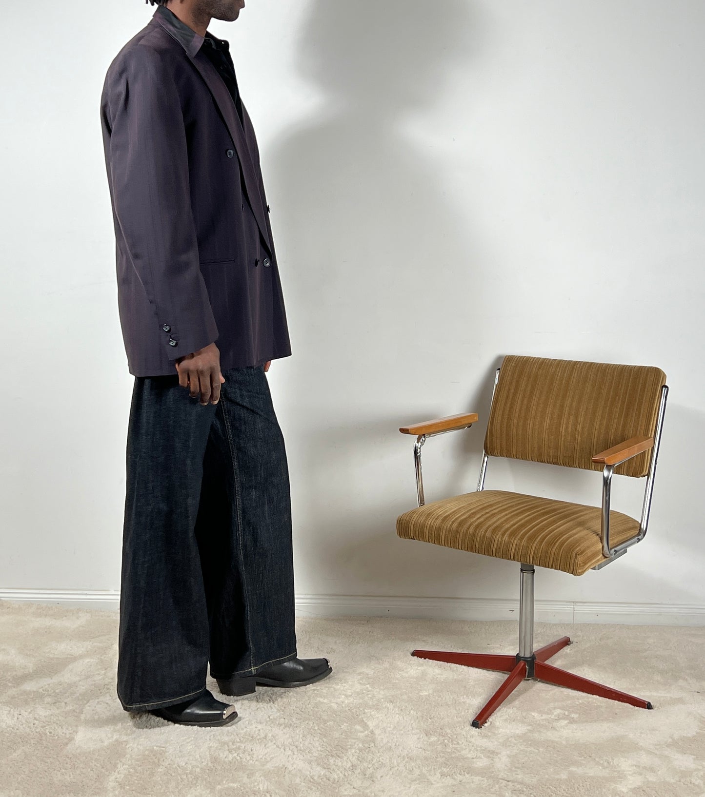 Lila Nadelstreifen Anzug